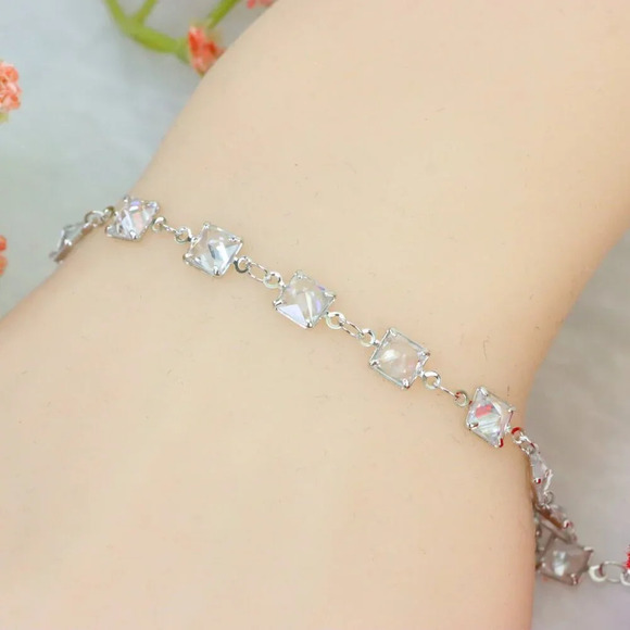 "New Beautiful Design Bracelet for Women/Girls, Gift, B802 - Picture 4 of 10